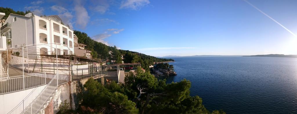 Villa Visnja Брела Экстерьер фото